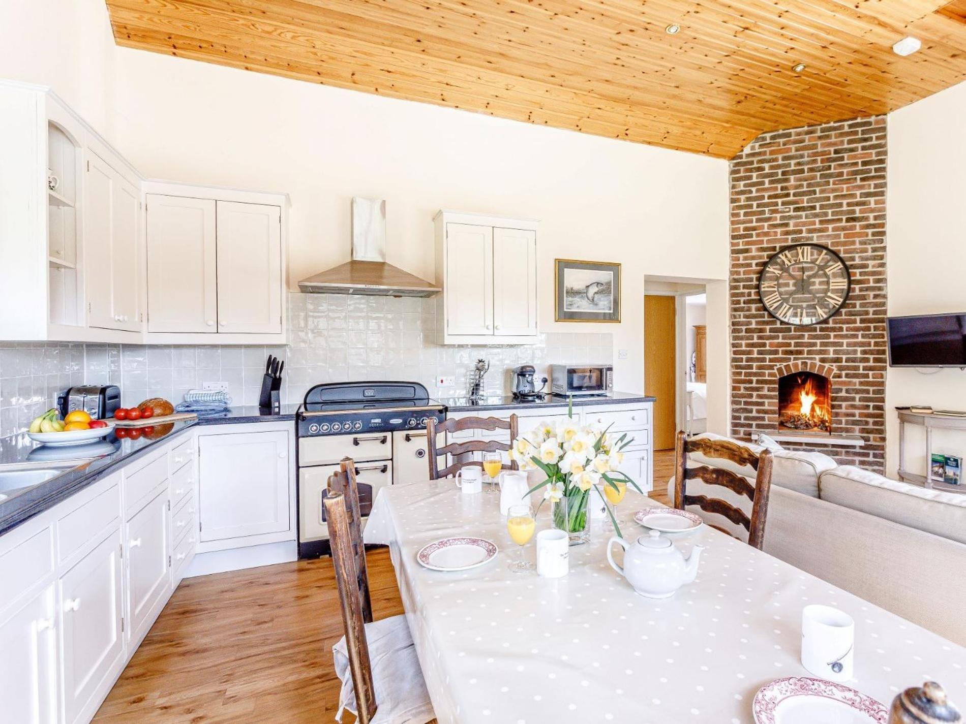 2 Bed In Dorchester 75243 Frampton  Ngoại thất bức ảnh